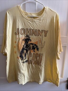 Yellow 2XL Johnny Cash tshirt